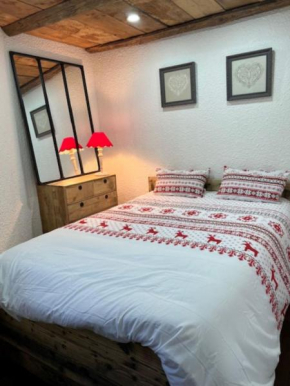 Appartement avec balcon au centre de la station, proche des remontées mécaniques